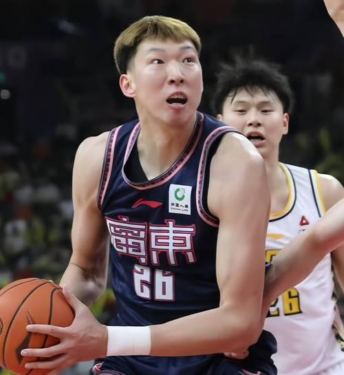 九游体育直播-中国男篮奥运资格赛大胜，周琦统治内线