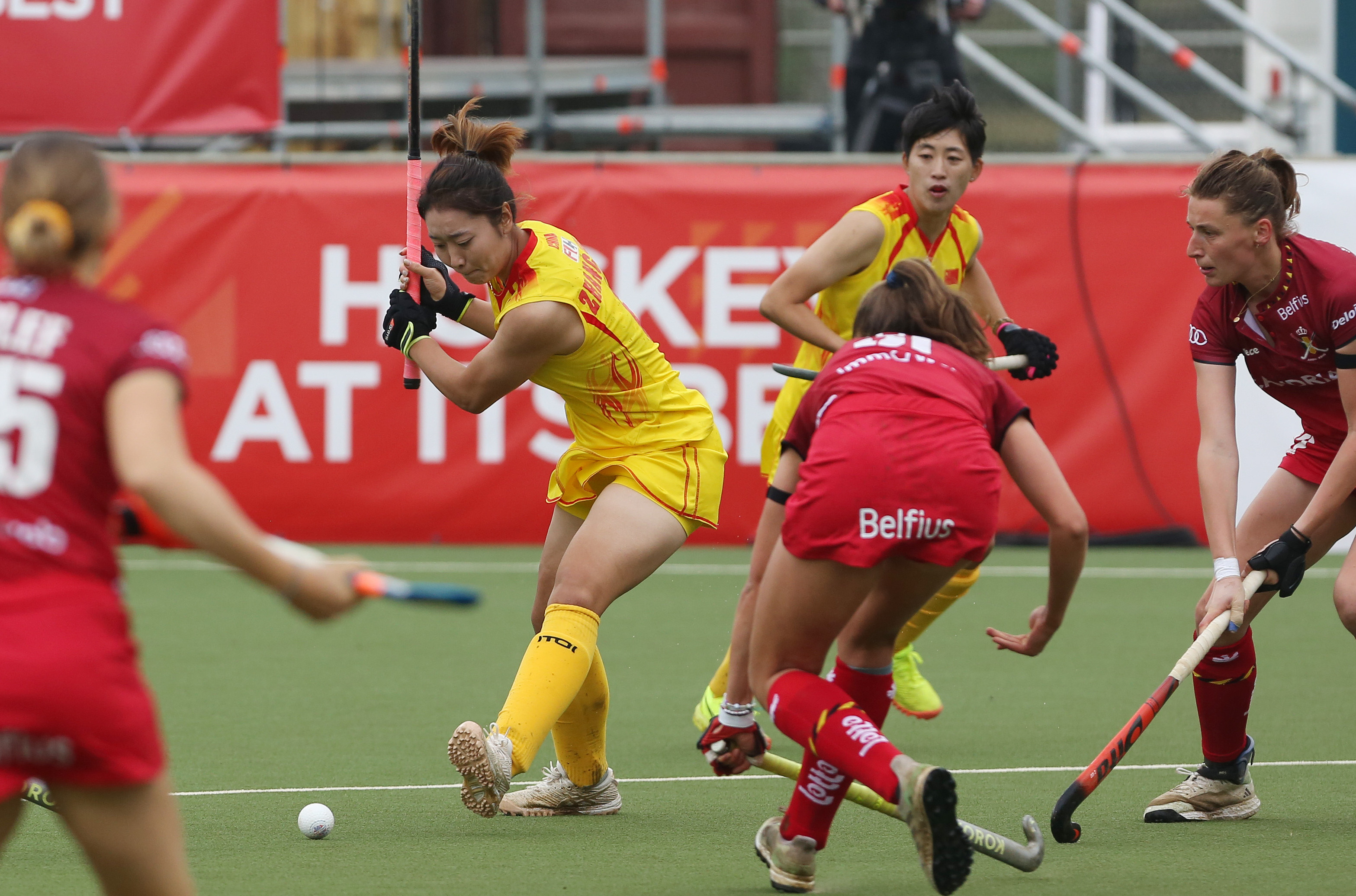 “女子曲棍球迎来改革,赛事形式全面升级!” “女子曲棍球迎来改革,赛事形式全面升级!”