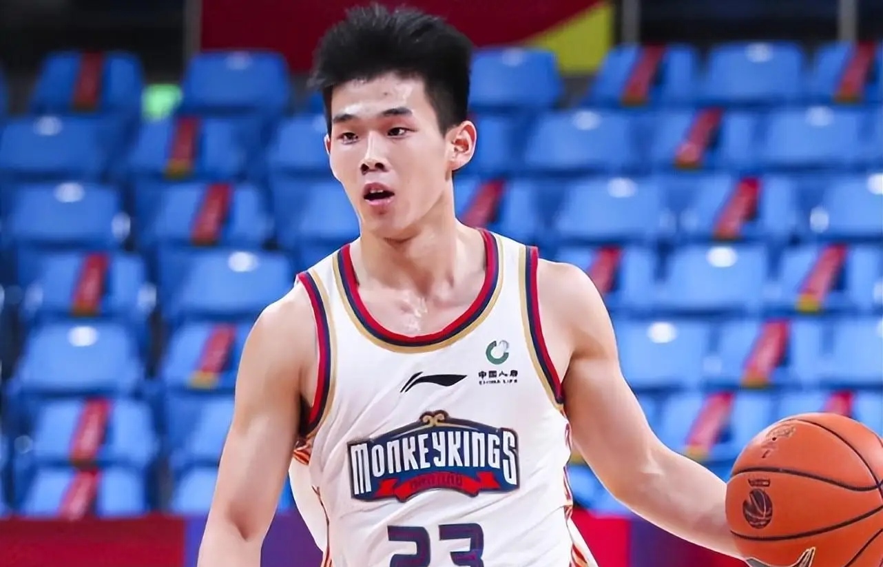 CBA数据榜：本土球员得分王竞争激烈