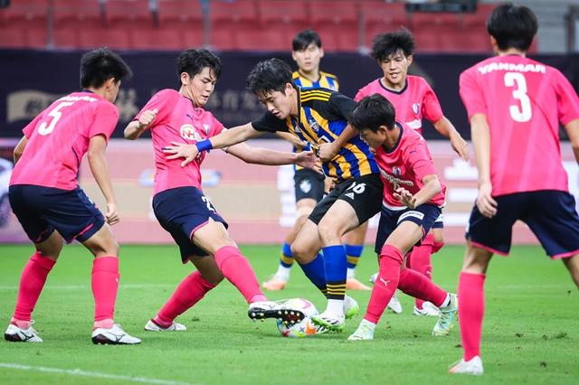 九游体育官网入口-青训vs买巨星：哪种模式更可持续？