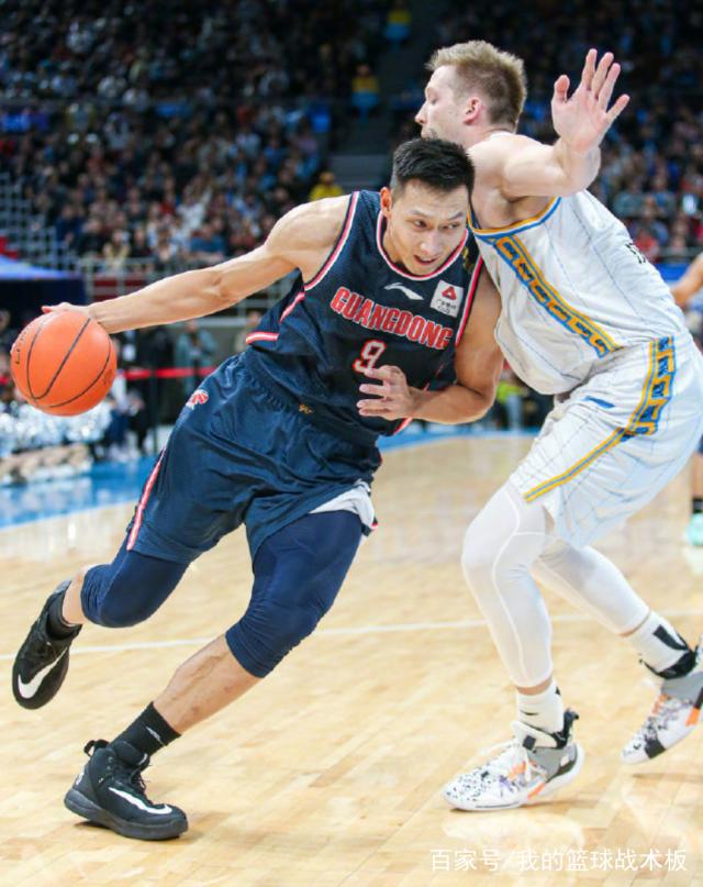 篮球装备销量增长：国产球鞋抢占市场的简单介绍