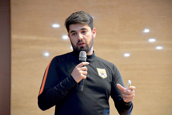 九游体育直播-中国篮球青训外教：欧洲教练带来新理念