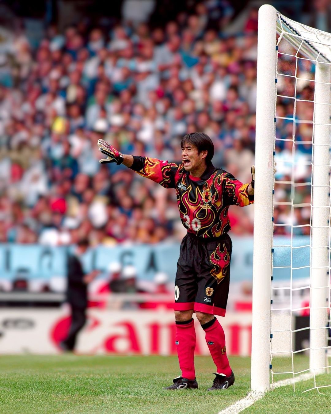 包含门将进球纪录：谁是历史上进球最多的守门员？的词条