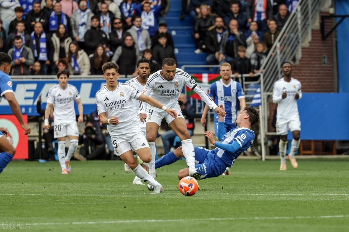 九游体育官网入口-最奇葩红牌理由：球员因庆祝过度、系鞋带被罚下？的简单介绍