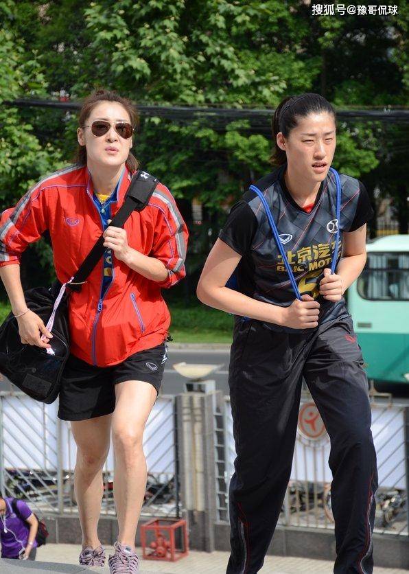 运动员退役转型，从赛场到商界成功案例